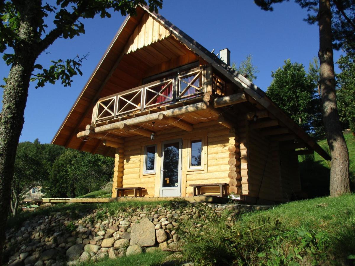 Ezerkalni Vila Raiskums Exterior foto
